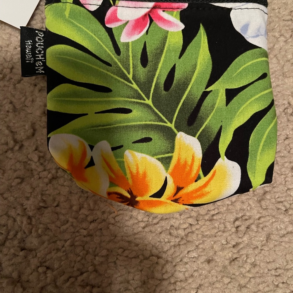 Hawaiian print coin purse